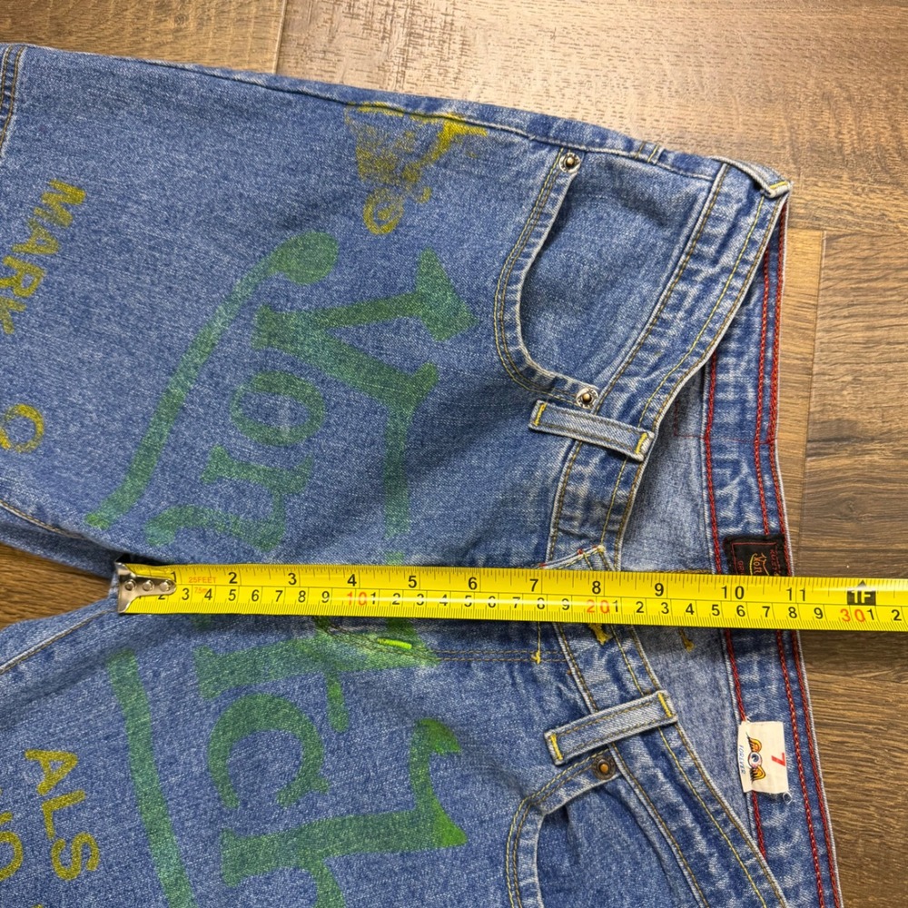 Vintage Y2K Von Dutch Women's 28x31 Graphic Flare Jeans BAD ZIPPER - Picture 6 of 12